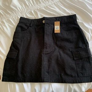 black cargo mini skirt